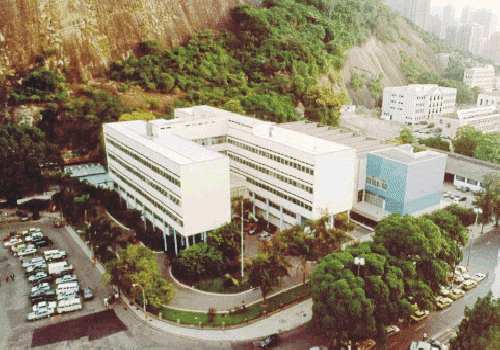 foto.gif (157035 bytes)